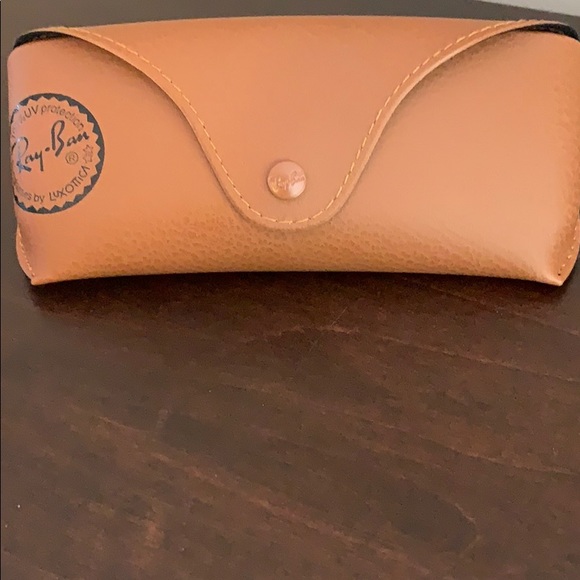 Ray Bans - Picture 5 of 7